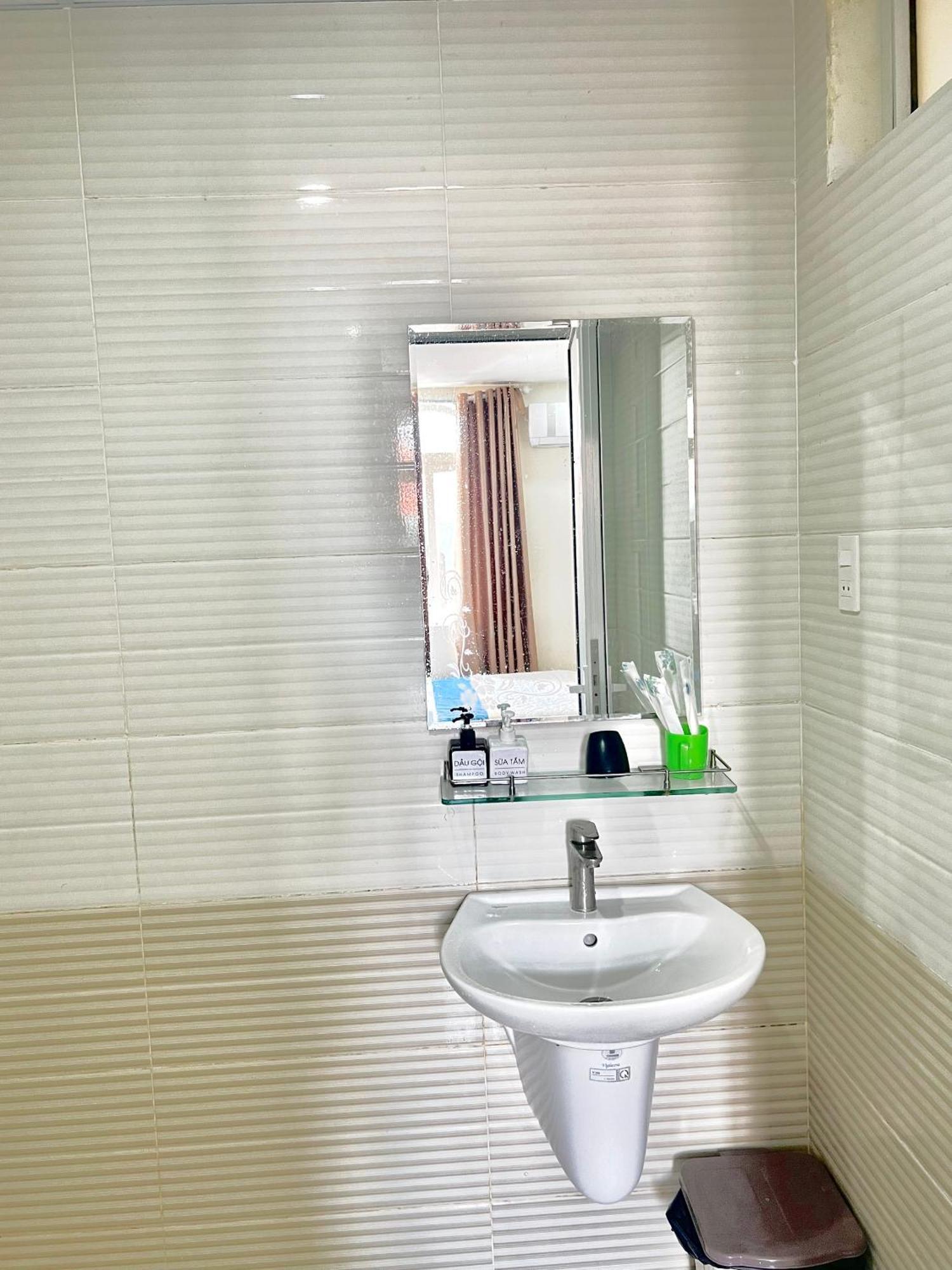 An Khang Hotel Вунгтау Экстерьер фото